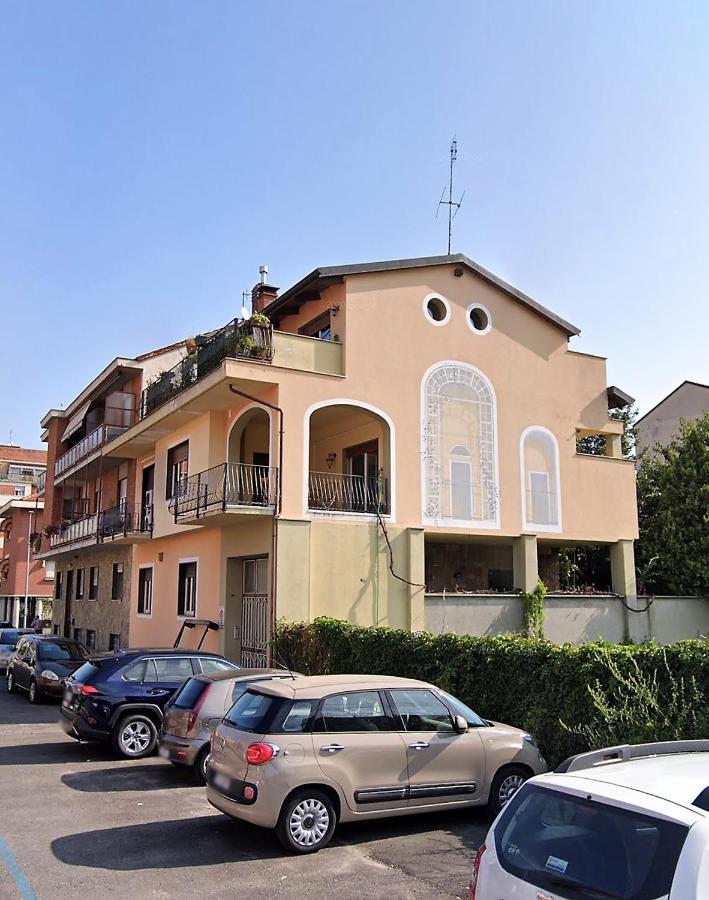 Yellow House Daire Torino Dış mekan fotoğraf